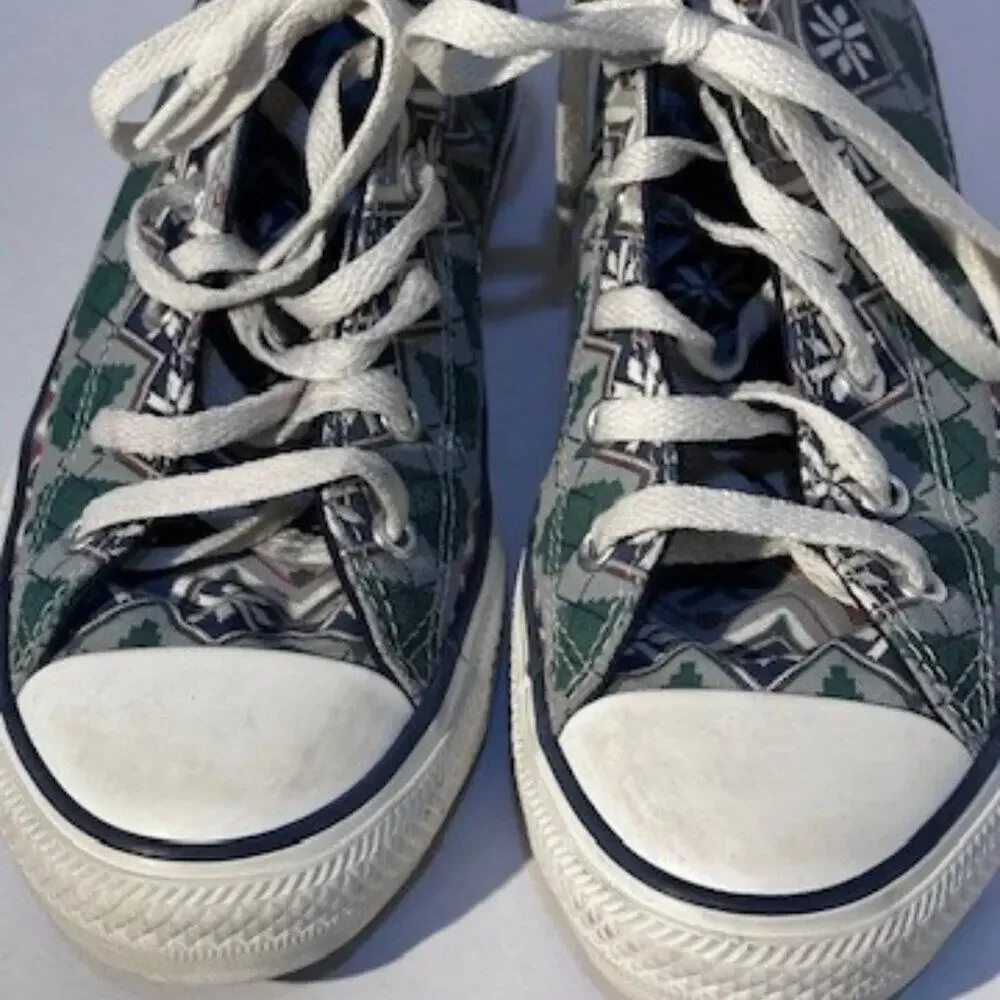 Converse Chuck Taylor All Star High Top Holiday Sweater Christmas Print Mens 6 - Picture 3 of 9